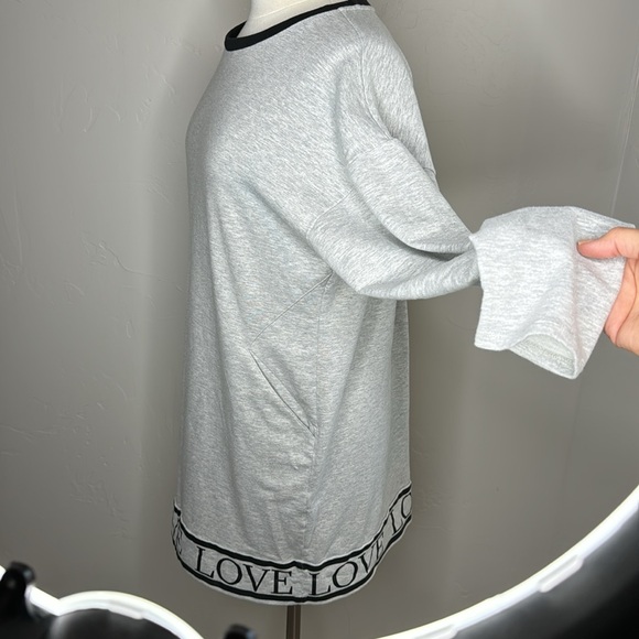 Soho sweatshirt dress LOVE graphic repeats along hem Size Large - Picture 4 of 14